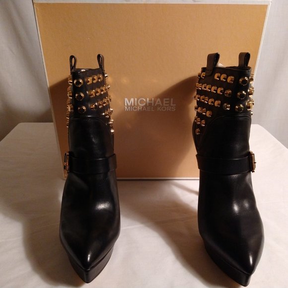 MICHAEL KORS  BRYN STUDDED LEATHER BOOT (**BRAND NEW**) - Picture 6 of 8